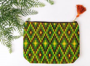 Upcycled purse in handwoven fabric. - Image 3