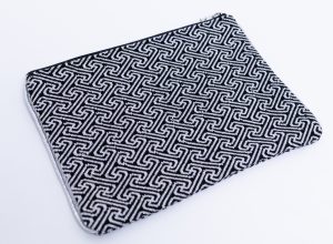 Handloom clutch