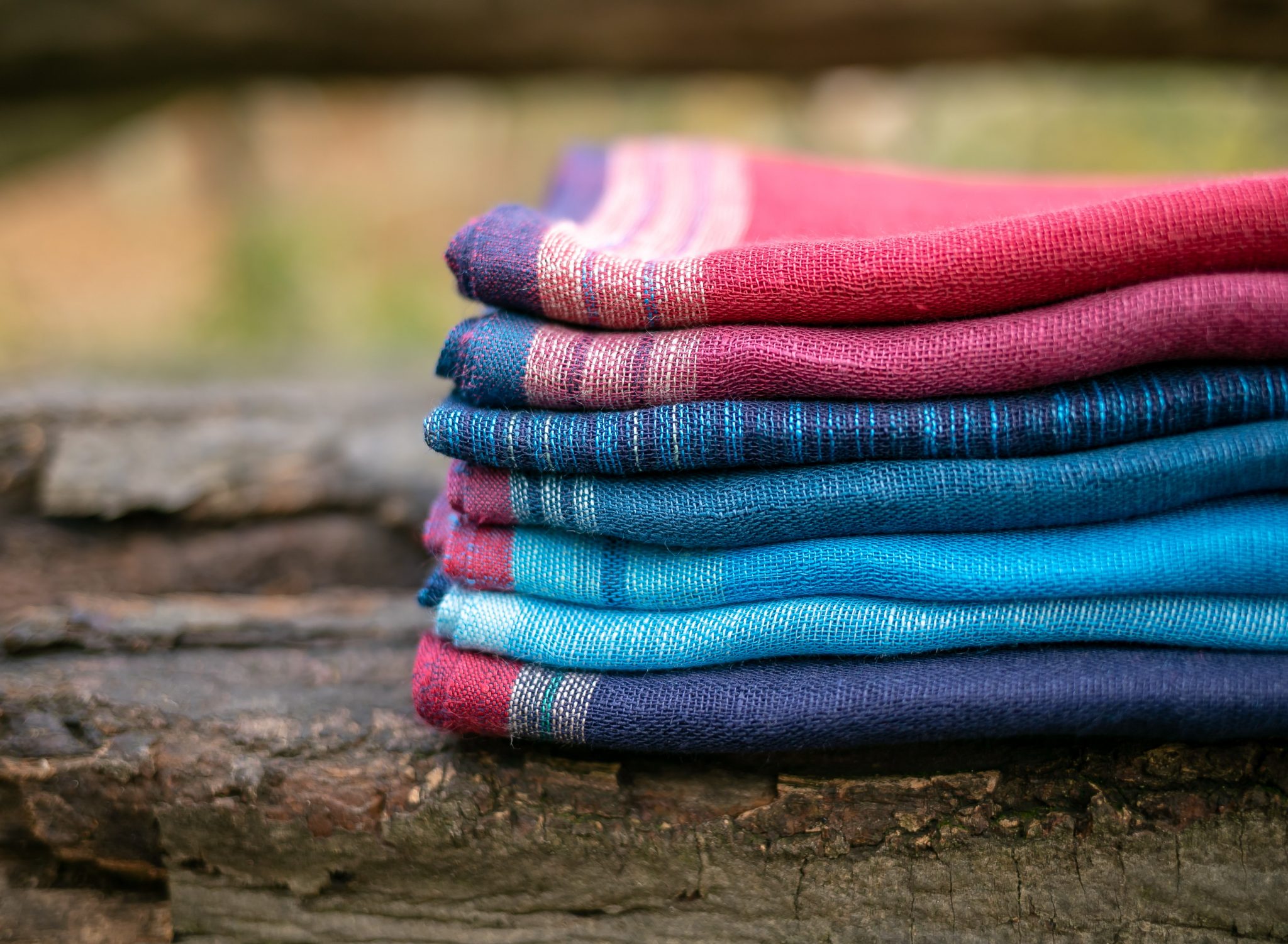 Is Linen good for scarves